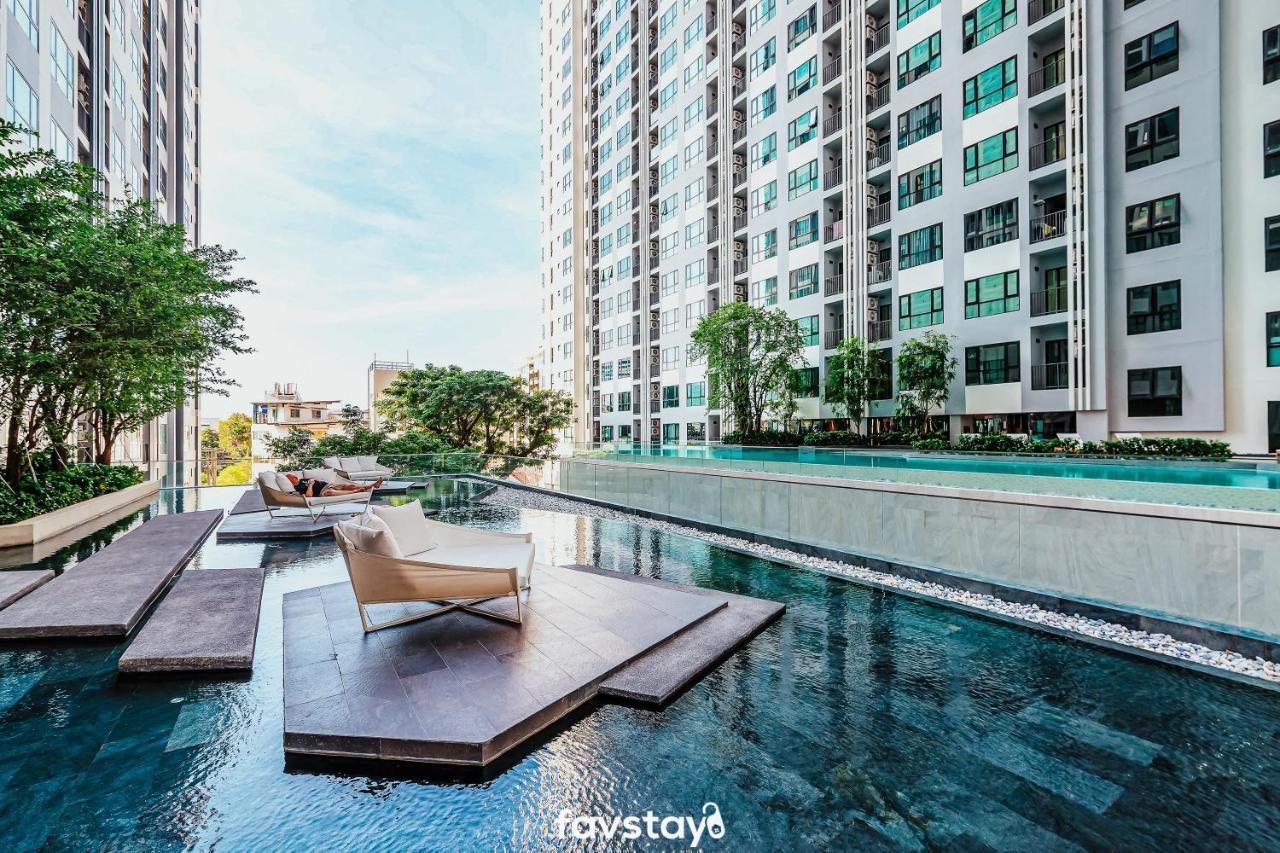 Favstay - The Base Central Патая Екстериор снимка