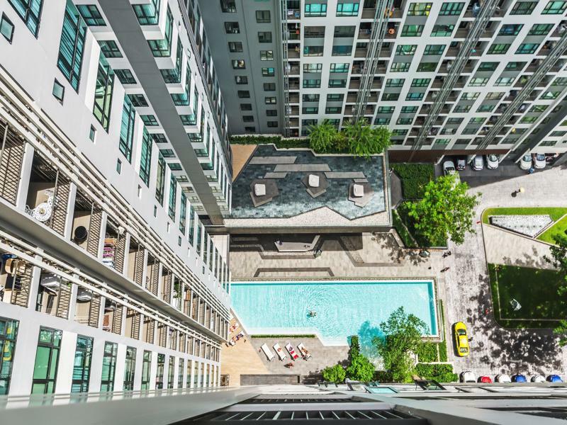 Favstay - The Base Central Патая Екстериор снимка