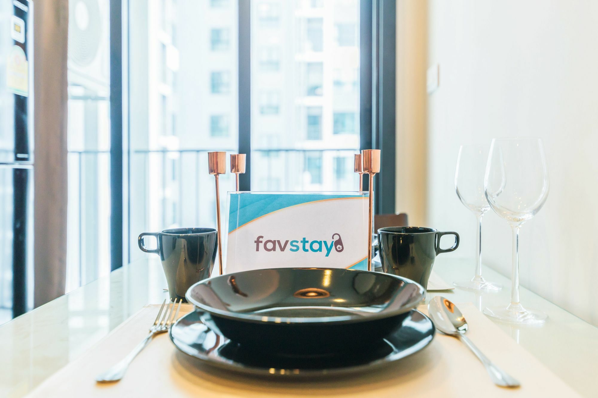 Favstay - The Base Central Патая Екстериор снимка